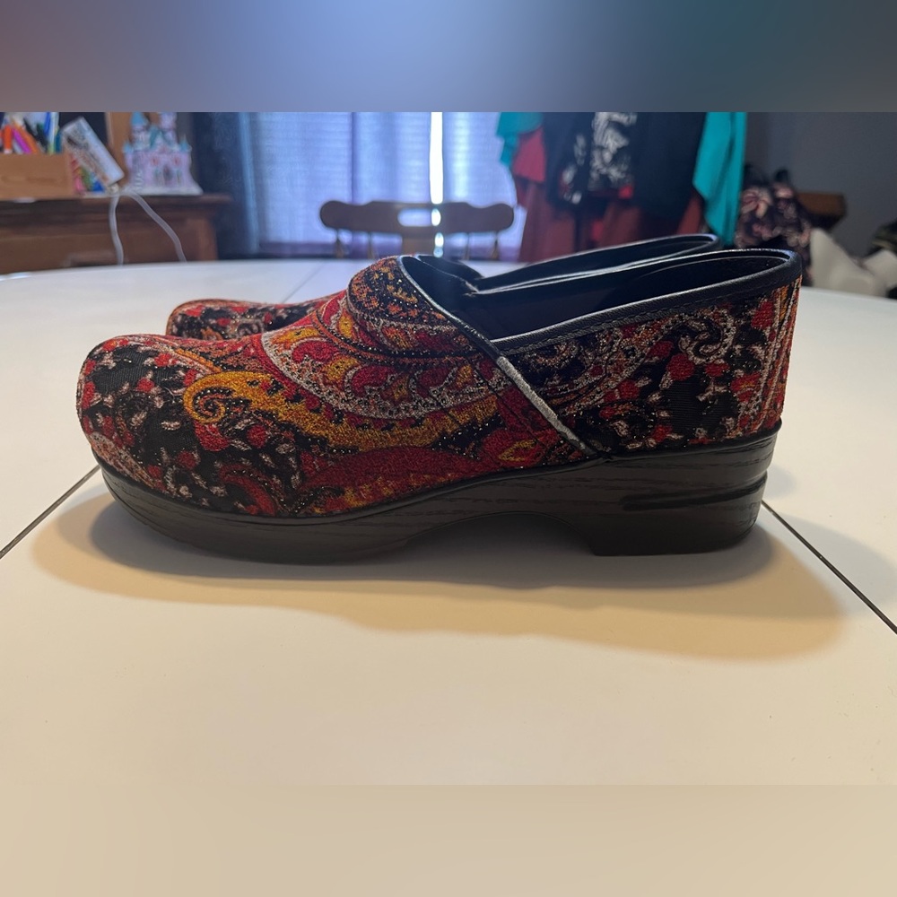 Women’s size 12 Dansko Professional Vegan Clogs in a Paisley Tapestry pattern